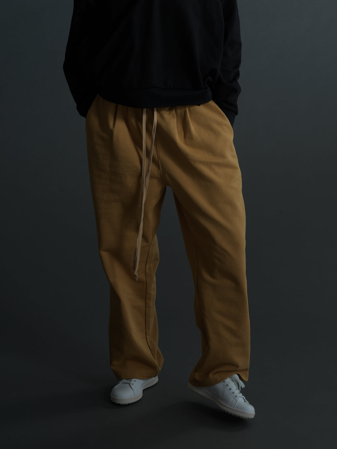 TUCK SWEAT PANTS
