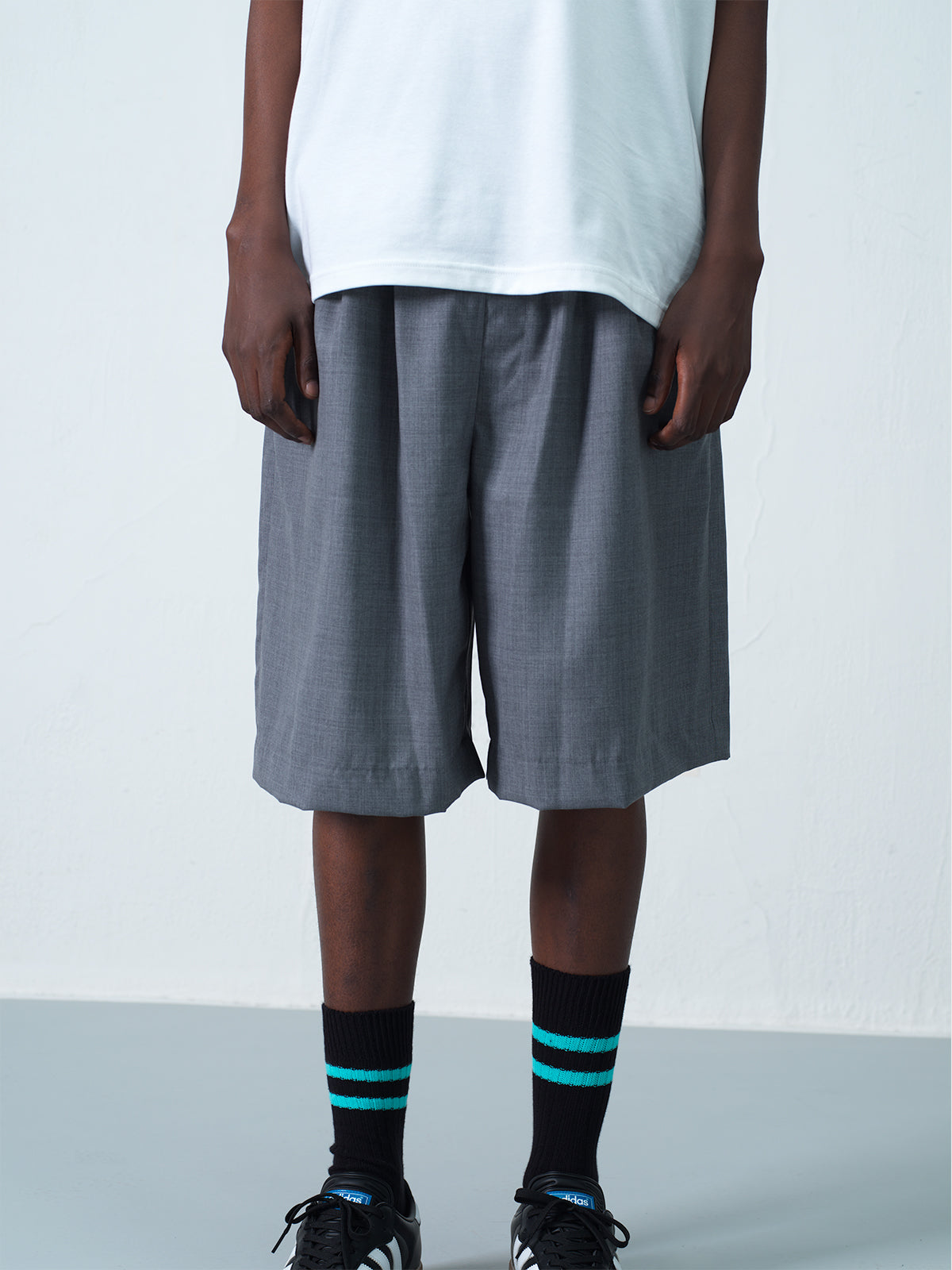 WOOL BERMUDA PANTS