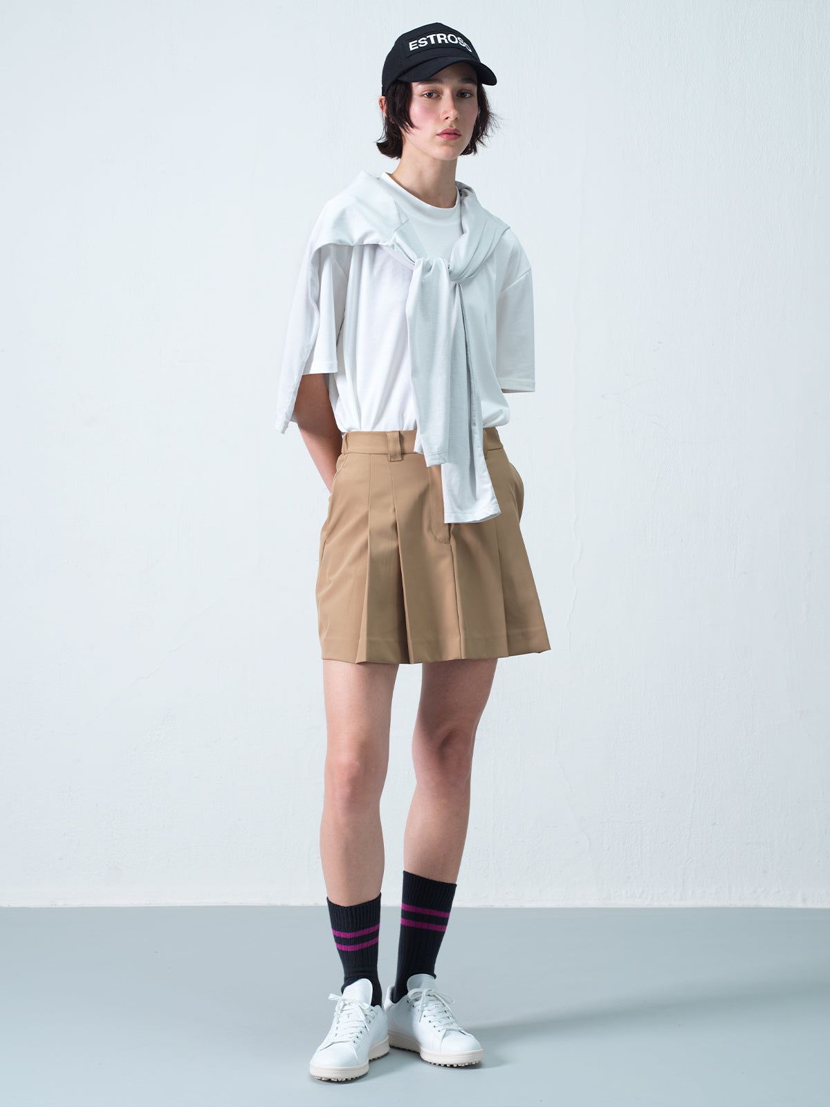 SHORT SKIRT