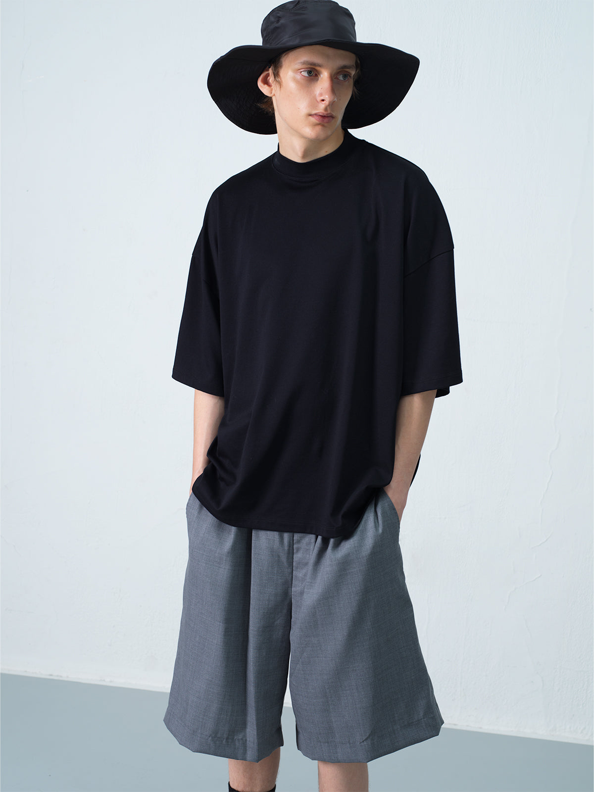 INNER FREEZE MOCK TEE – OVERSIZED