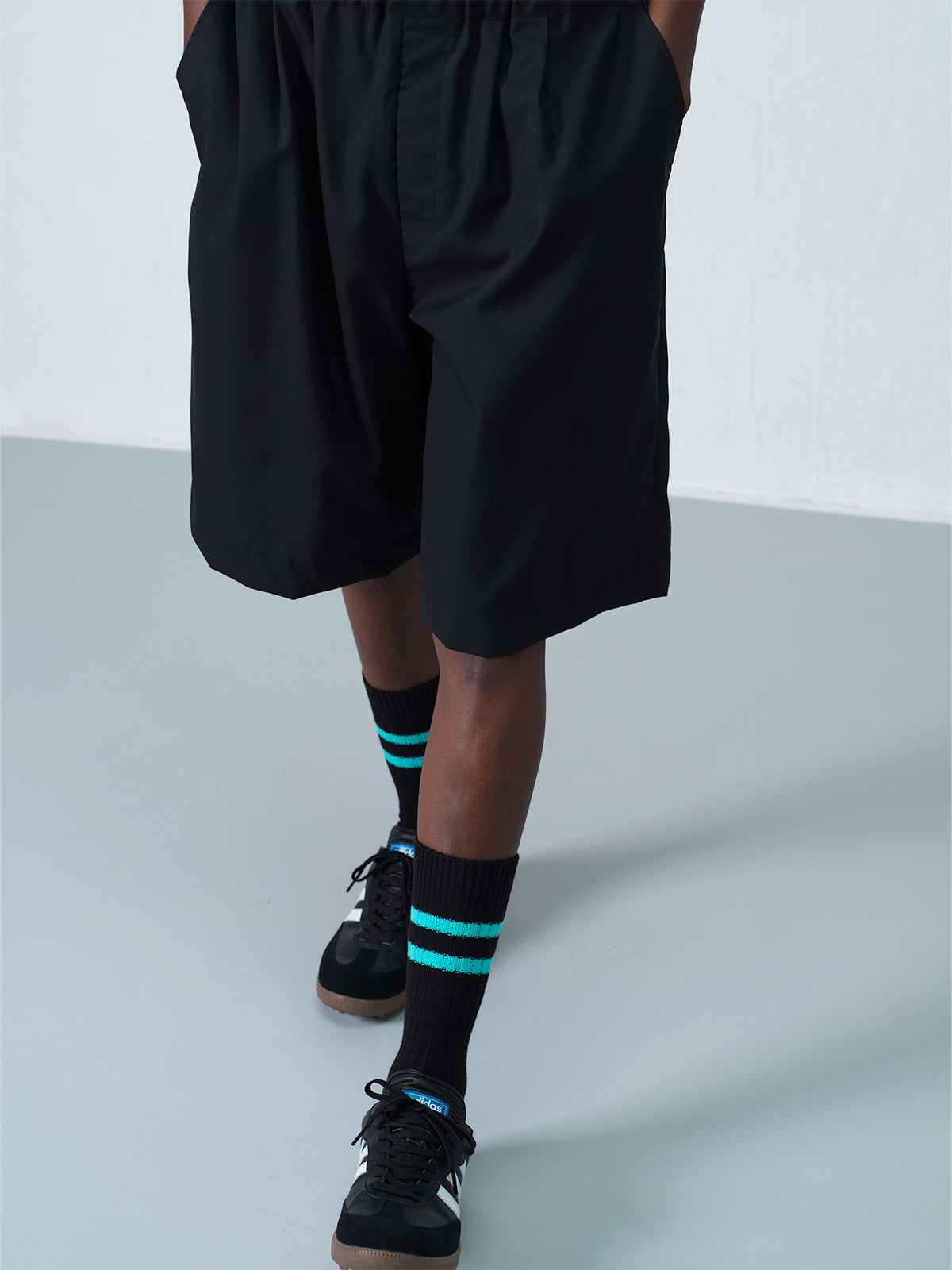 WOOL BERMUDA PANTS