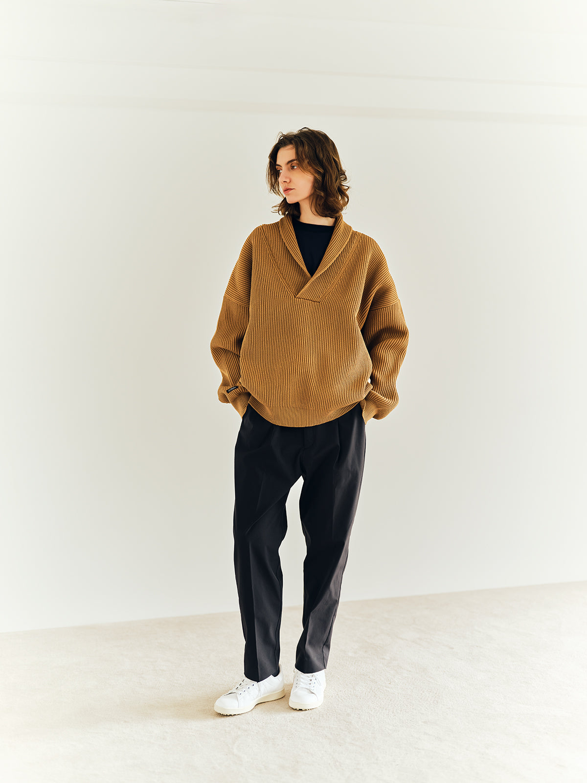 ONE TUCK STRETCH PANTS