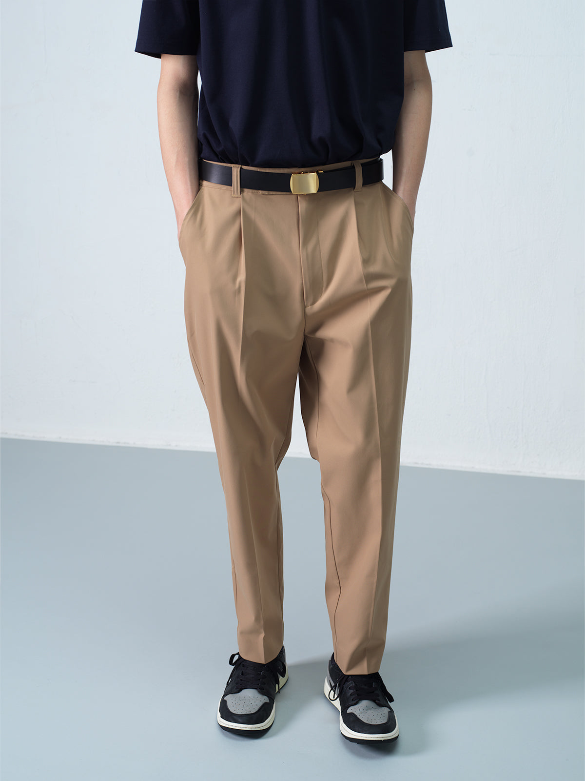 ONE TUCK STRETCH PANTS