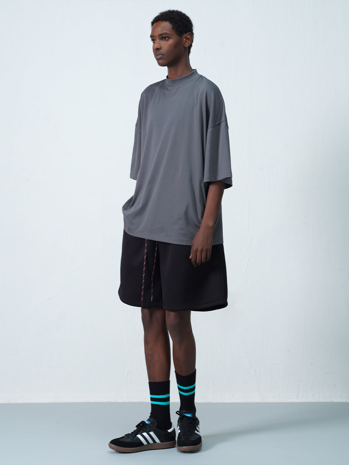 INNER FREEZE MOCK TEE – OVERSIZED