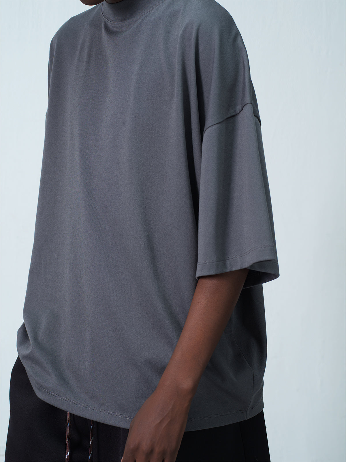 INNER FREEZE MOCK TEE – OVERSIZED